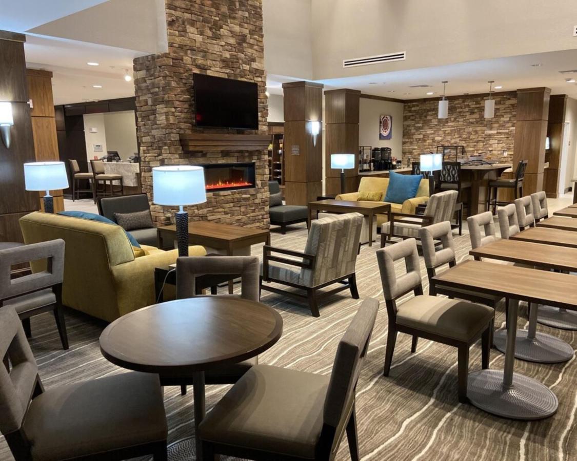 Staybridge Suites - Denton By Ihg מראה חיצוני תמונה