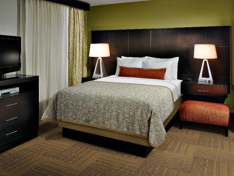 Staybridge Suites - Denton By Ihg מראה חיצוני תמונה
